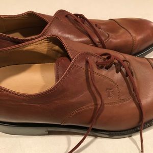 Men’s tod’s lace shoes
